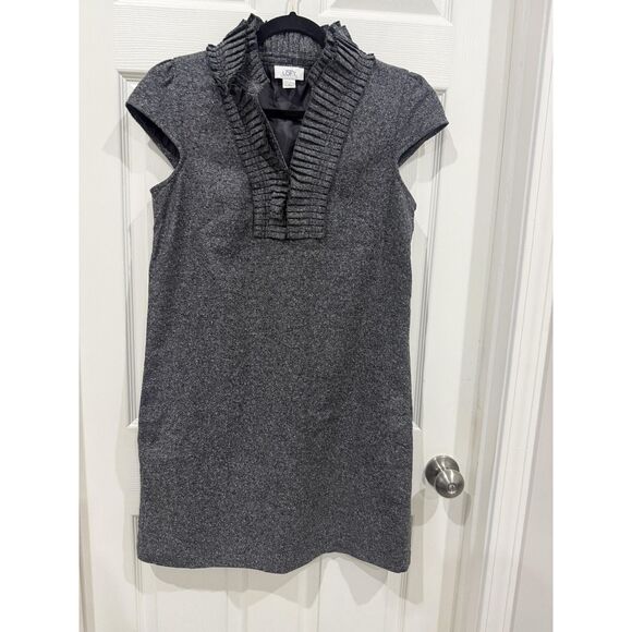 Ann Taylor LOFT Dress Womens 6 Gray Wool Blend Tweed Ruffle Neck Shift Pockets - Picture 1 of 12